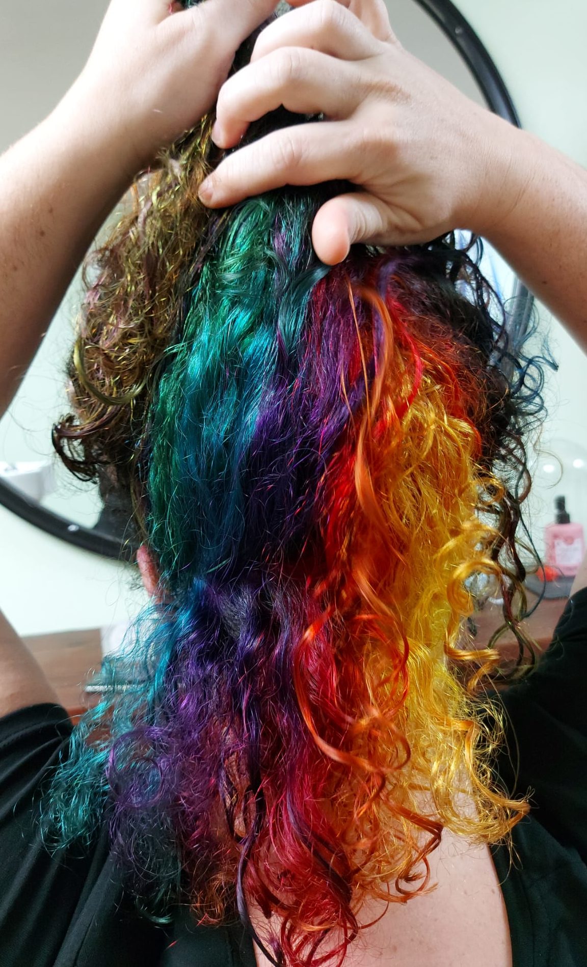 Curly rainbow